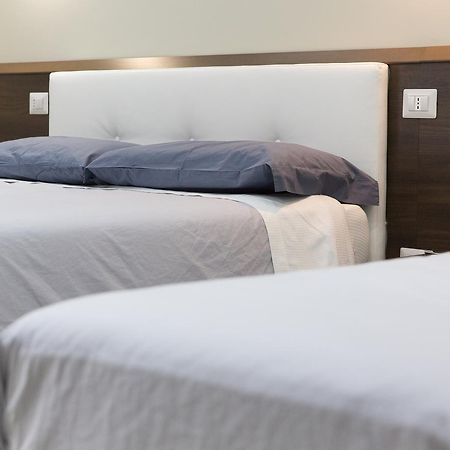 Venustas Roma Hotel מראה חיצוני תמונה