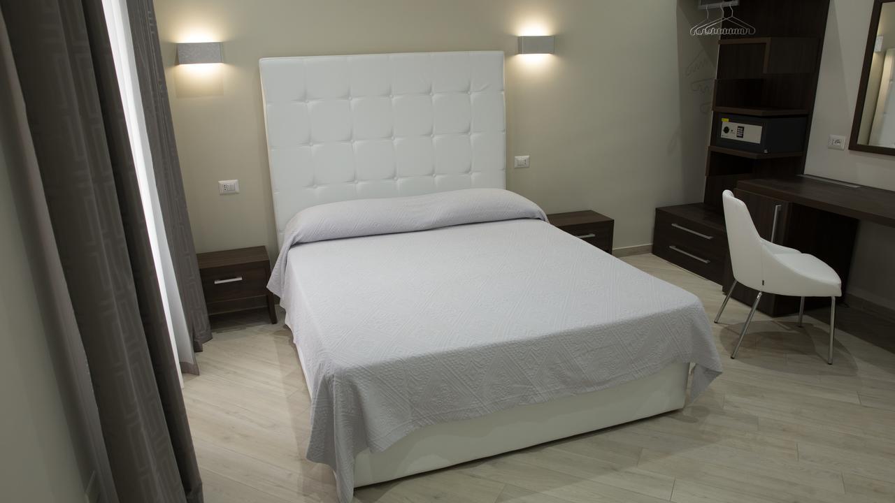 Venustas Roma Hotel מראה חיצוני תמונה