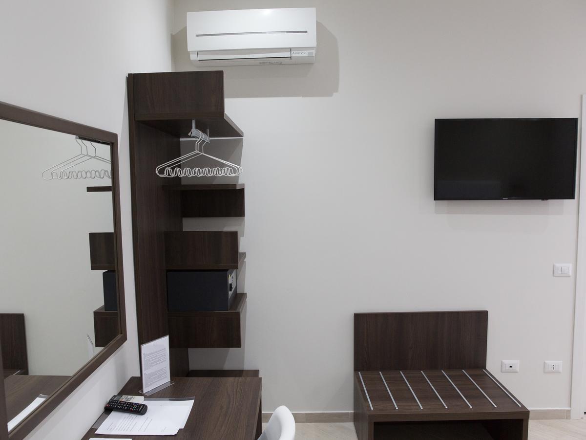 Venustas Roma Hotel מראה חיצוני תמונה